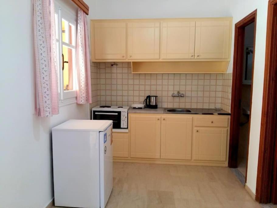 Margarita-Fondas Apartments Roda  Bagian luar foto